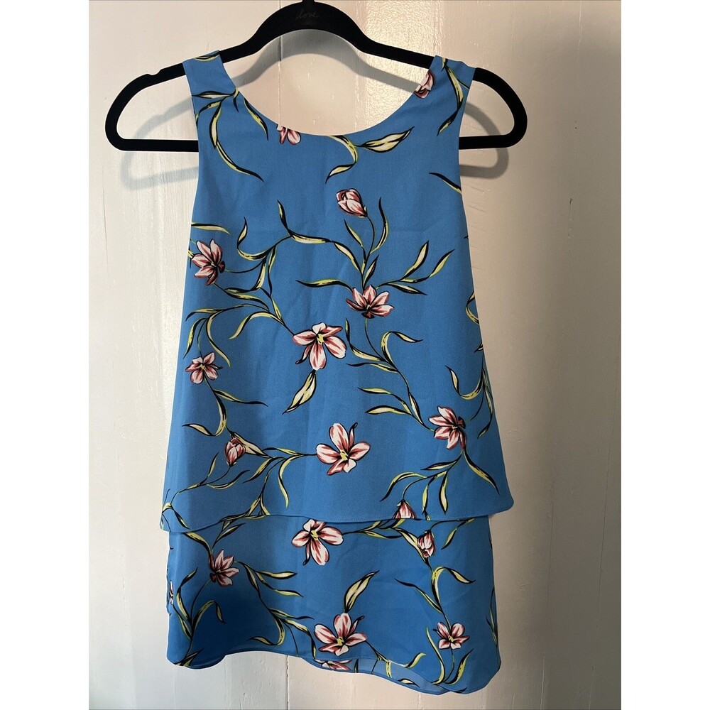 Cooper & Ella Women’s Blue Floral Sleeveless Layered V-Back Top Size S
